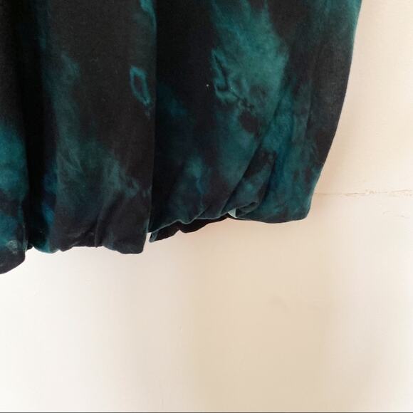 young fabulous and broke dyed green open back top - Picture 4 of 9